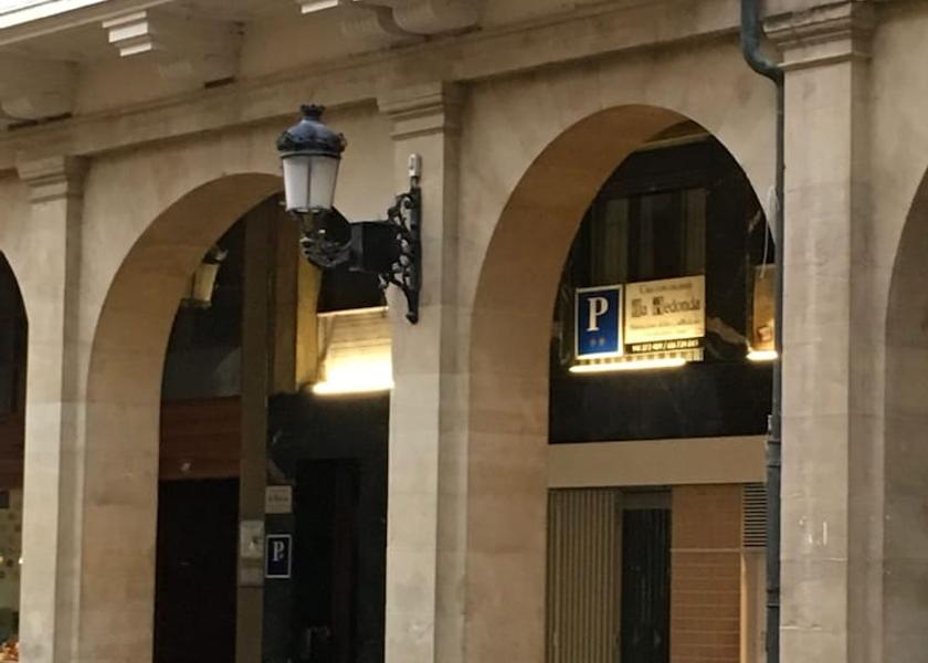 La Rioja Logroño Exterior Detail