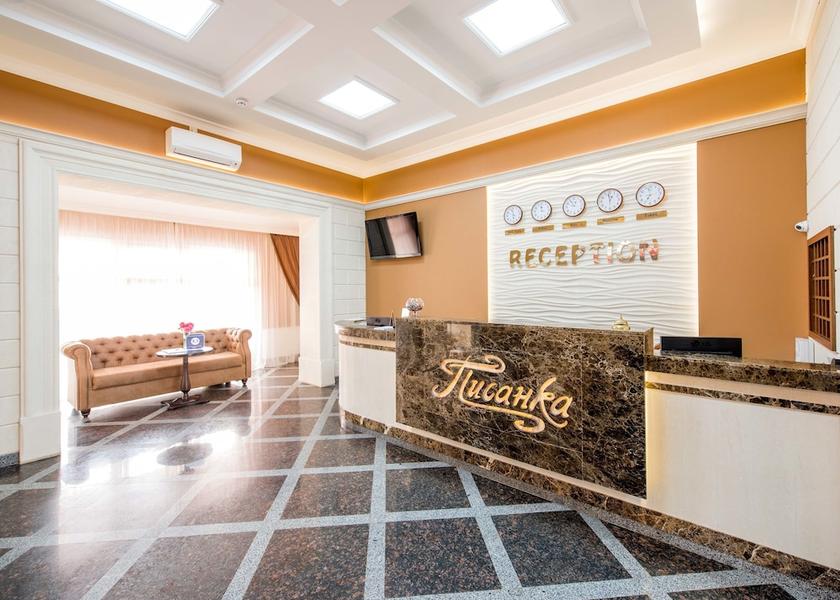 Lviv Interior Entrance