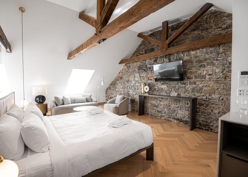 Quebec Quebec City Room