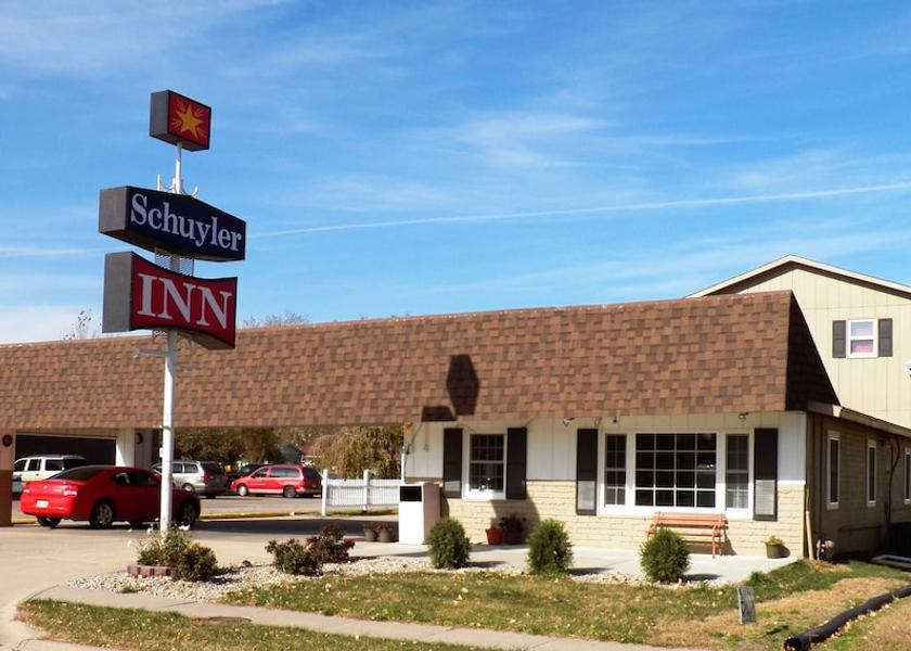 Nebraska Schuyler Entrance