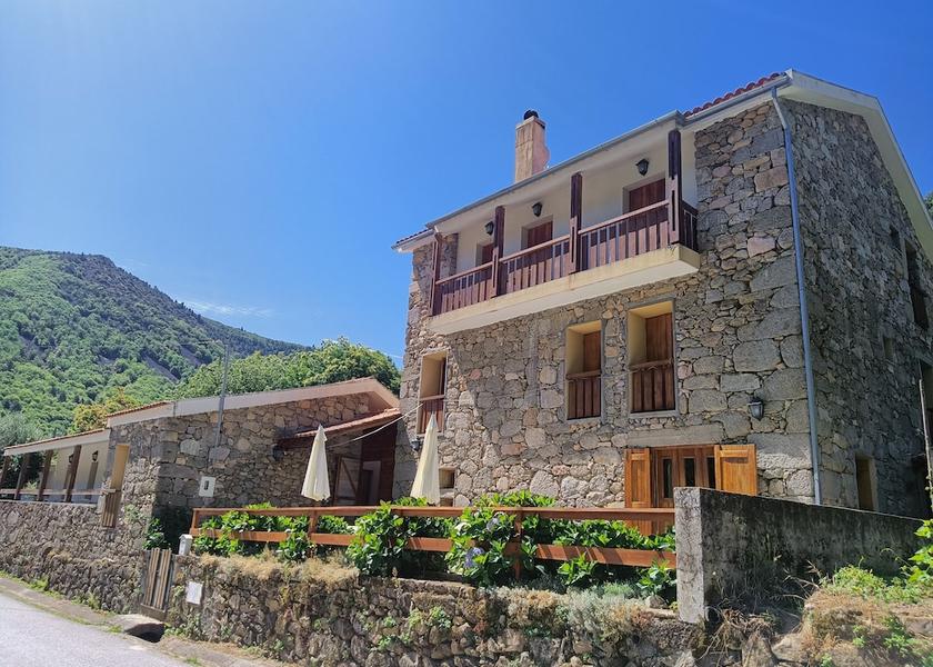 Guarda Manteigas Facade