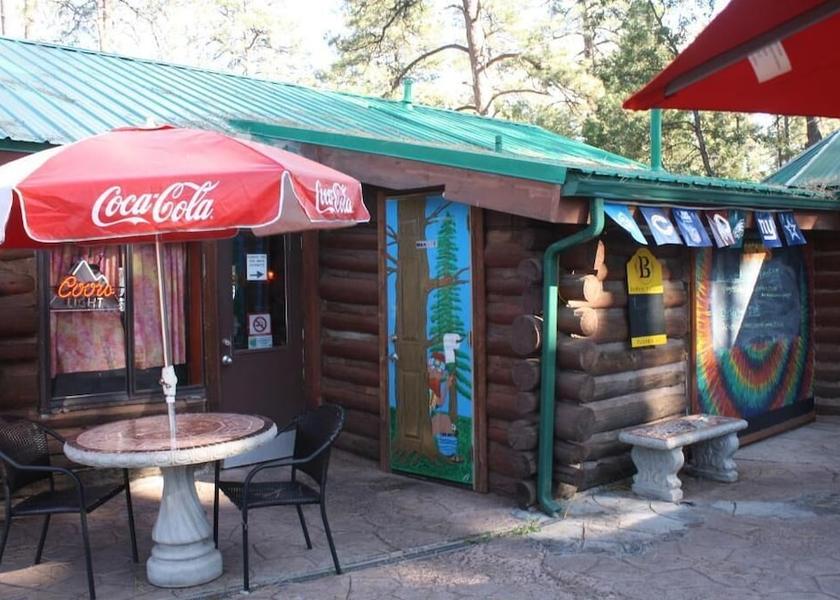 Arizona Lakeside Restaurant