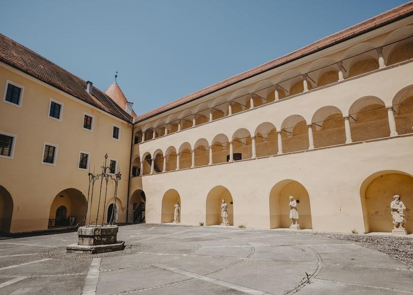  Brežice Property grounds