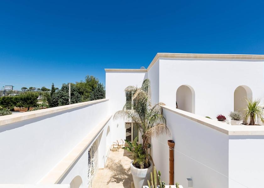 Puglia Nardo Exterior Detail