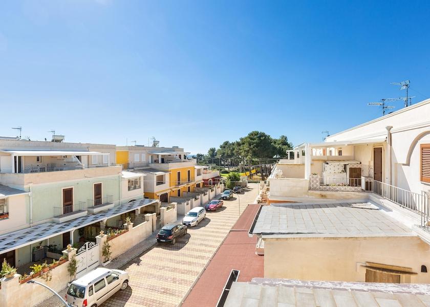 Puglia Nardo Exterior Detail