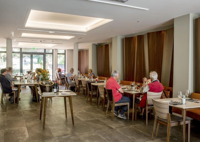 Auvergne-Rhone-Alpes Chaudes-Aigues Breakfast Area