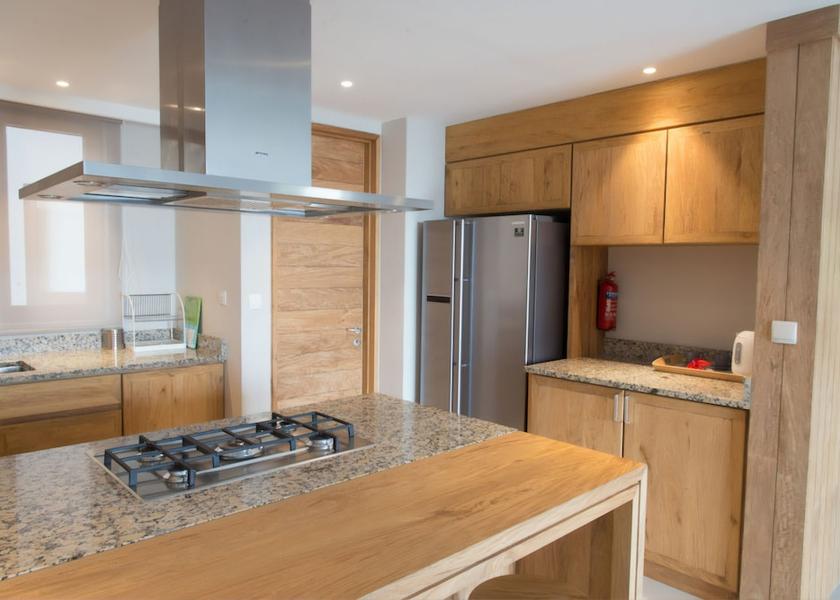  Mahé Island Interior Entrance