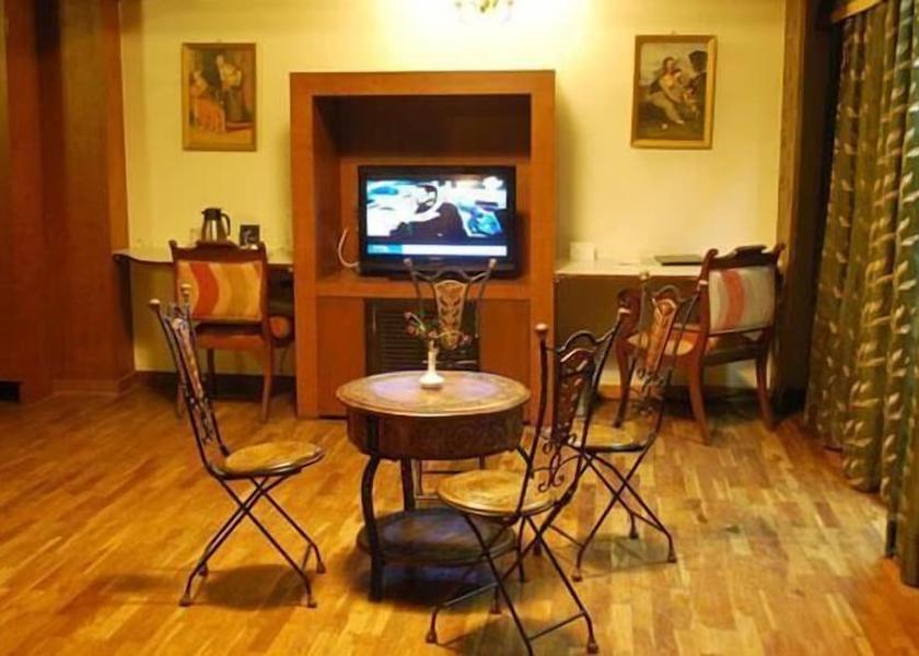 Madhya Pradesh Jabalpur Food & Dining