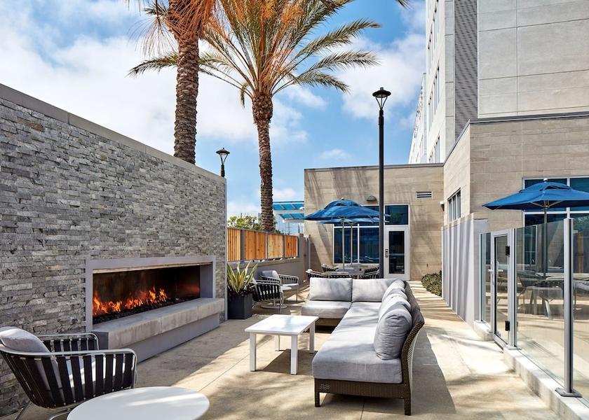 California El Segundo Sports Bar