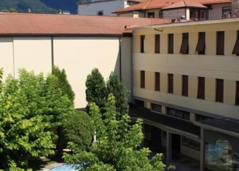 Veneto Brentino Belluno Exterior Detail