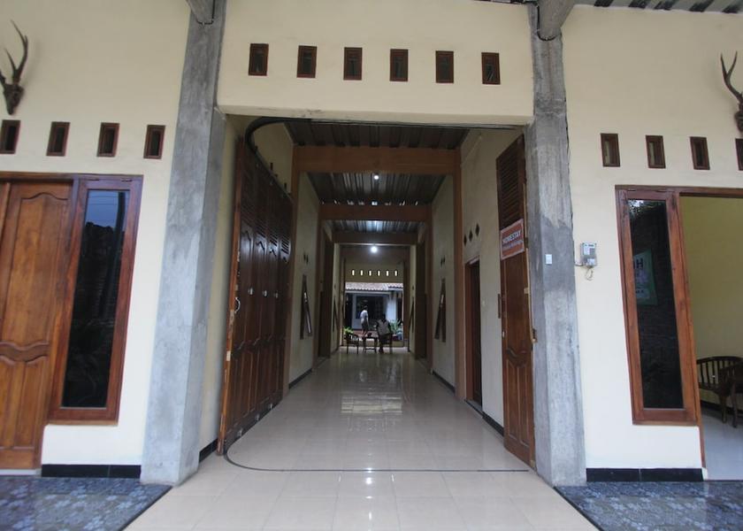 Central Java Mungkid Primary image