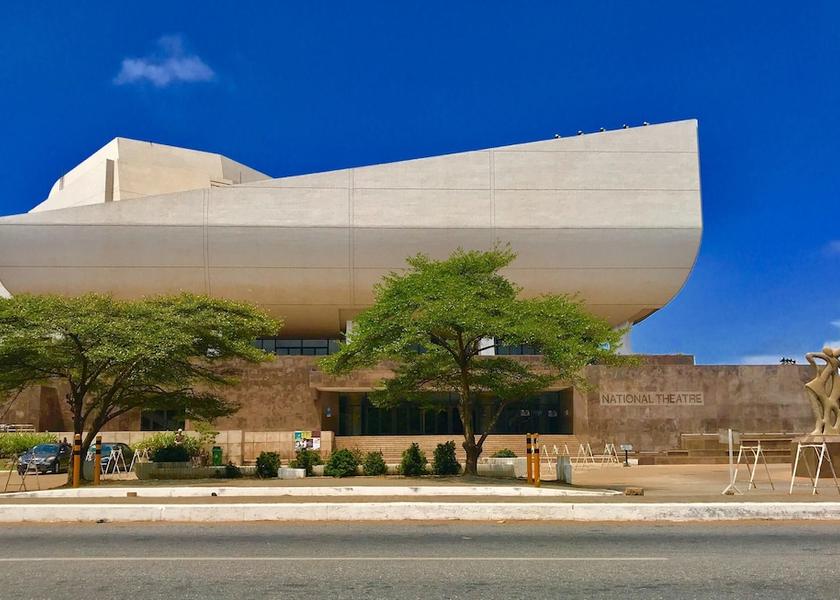  Accra Exterior