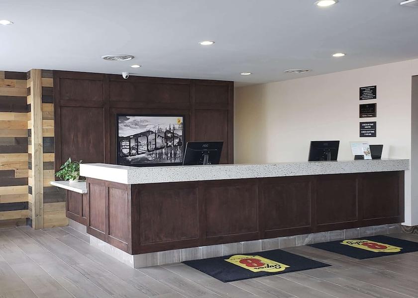 Alberta Spruce Grove Lobby