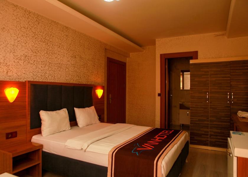 Van Van Room