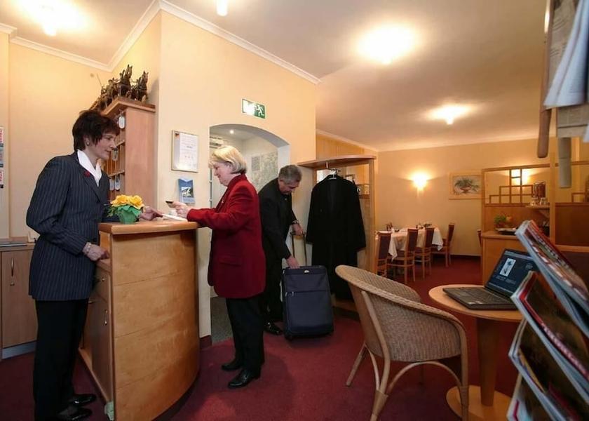 Hessen Neu-Isenburg Lobby