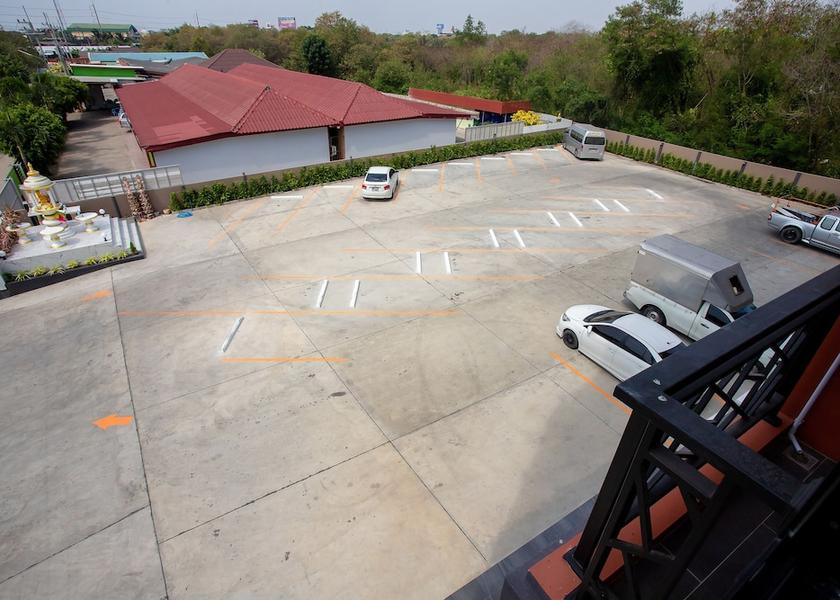 Chachoengsao Chachoengsao Parking