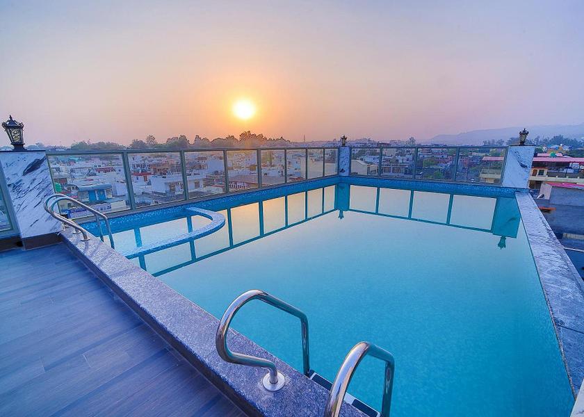 Uttarakhand Rishikesh Swimming pool