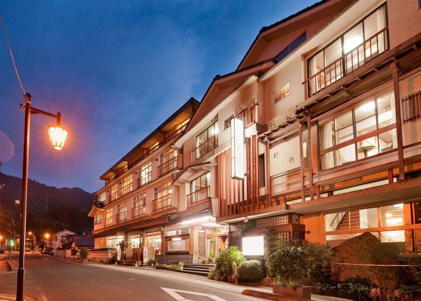 Tottori Misasa Facade