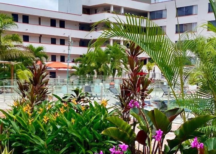 Meta Villavicencio Facade