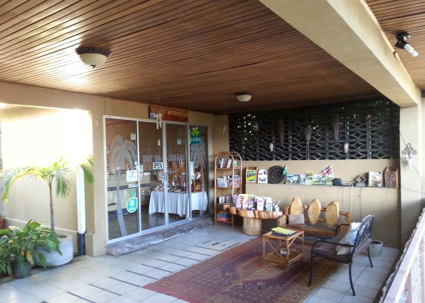 Alajuela Escazu Interior Entrance