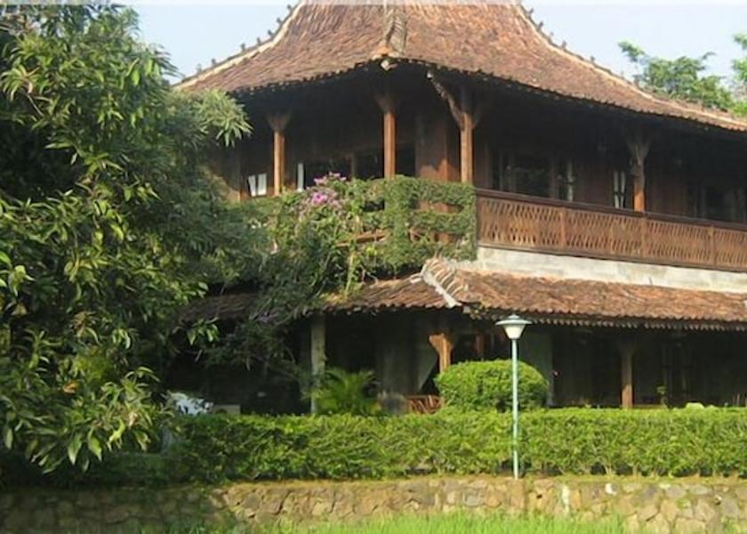 Central Java Ungaran Exterior Detail
