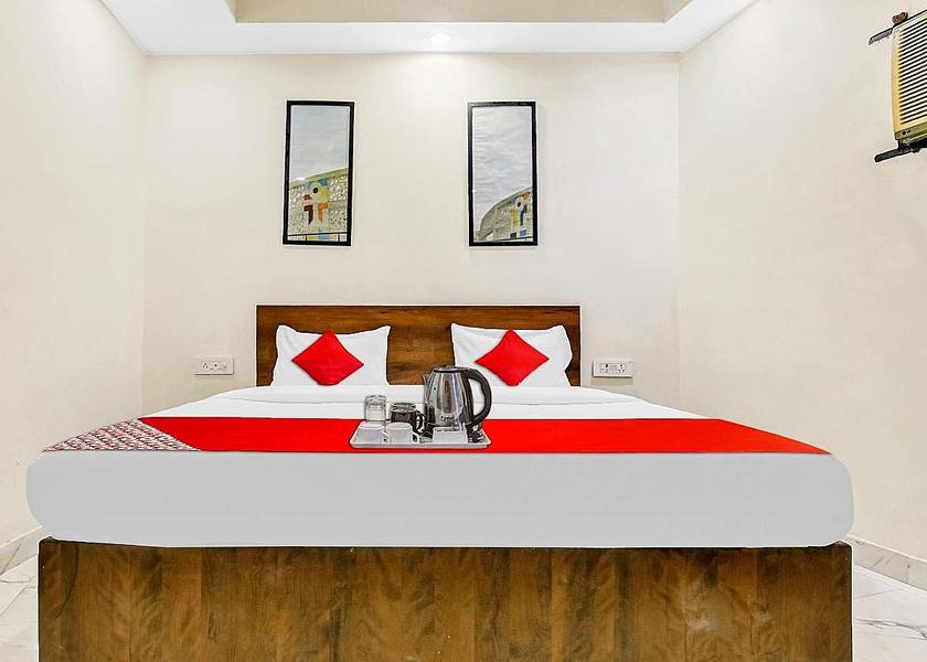 Delhi Delhi Classic Triple Room