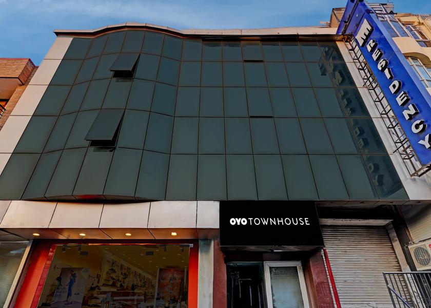 Delhi Delhi Facade