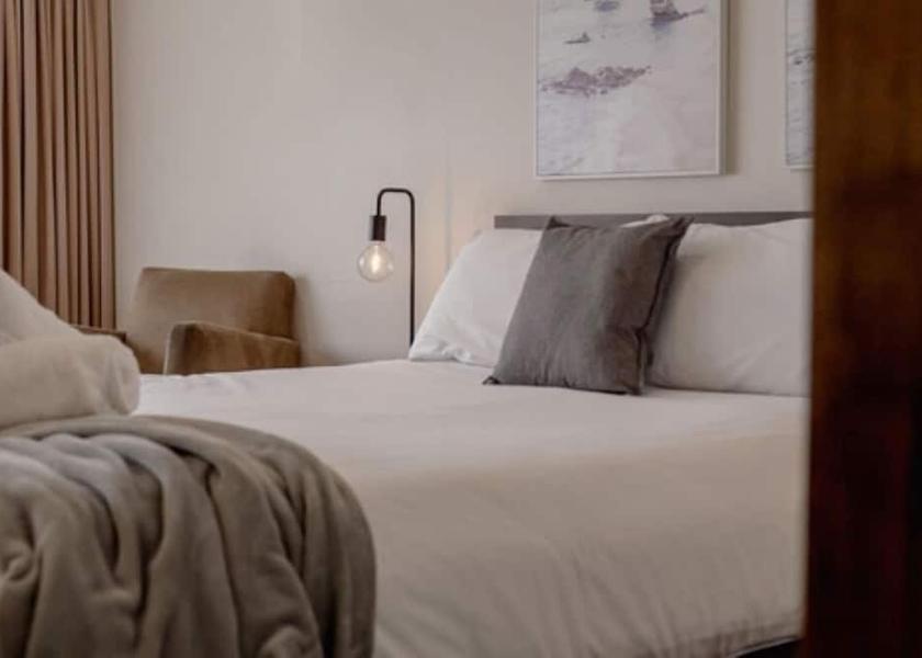 Victoria Bairnsdale Room