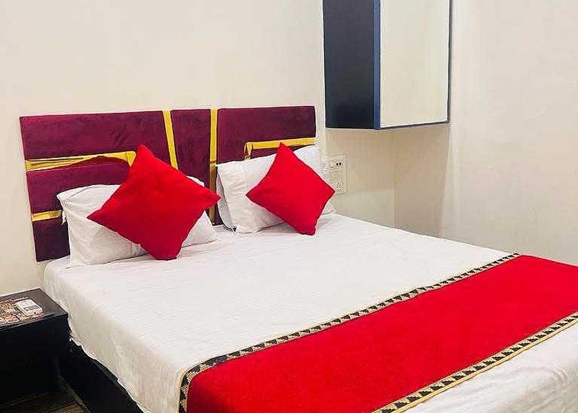 Gujarat Surat Room