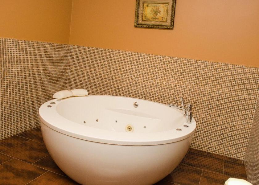 Paramaribo Junior Suite