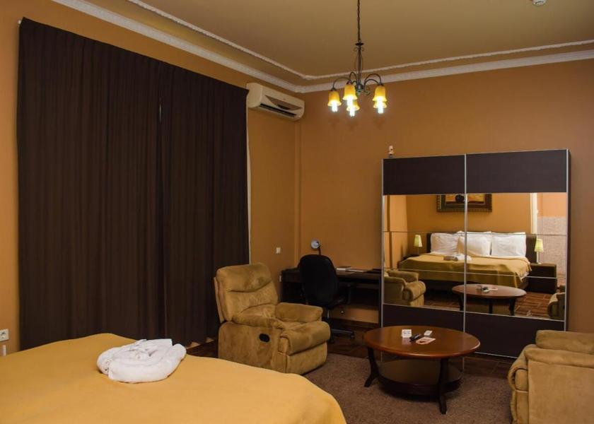  Paramaribo Junior Suite