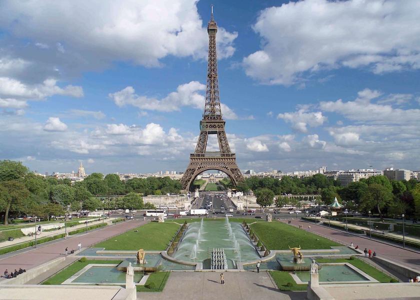 Ile-de-France Levallois-Perret Exterior Detail