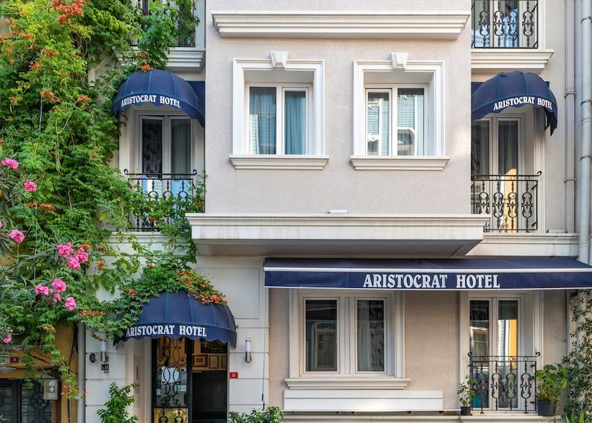 Istanbul Istanbul Front of property