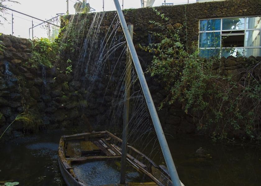  Nairobi Fountain