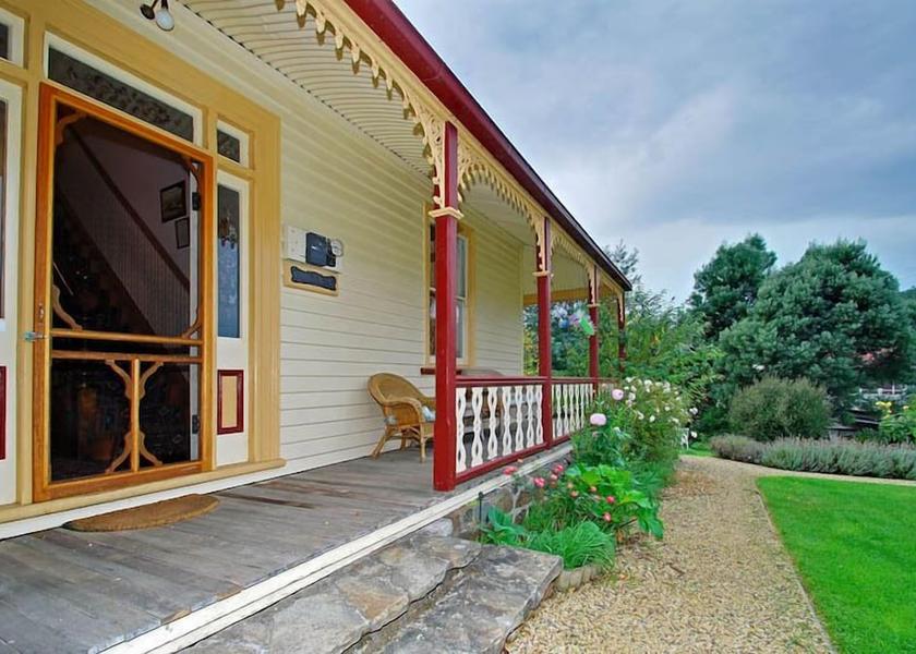 Tasmania Geeveston Porch