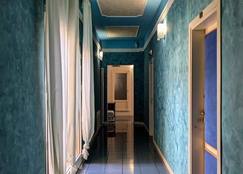 Tuscany Pisa Hallway