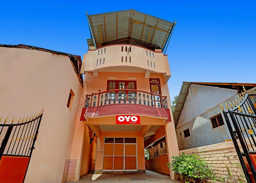 Kerala Kazhakkoottam Hotel Exterior