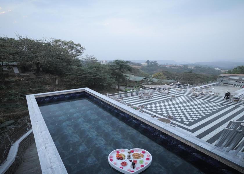 Maharashtra Lonavala Swimming pool