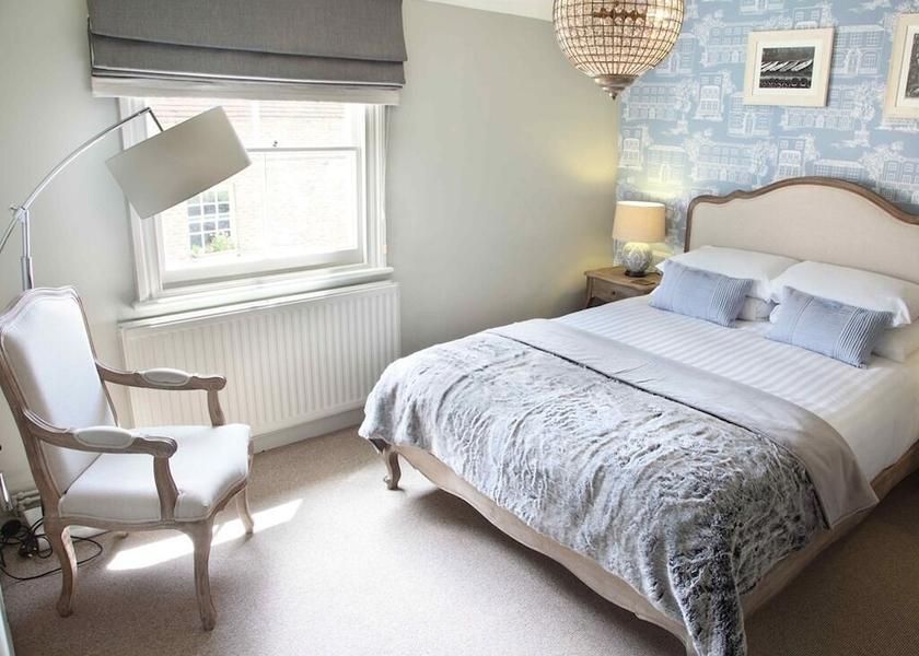 England Sunbury on Thames Room
