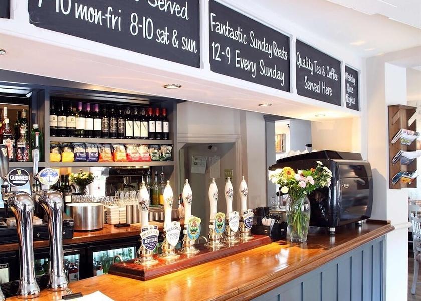 England Sunbury on Thames Bar