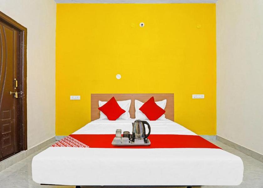 Telangana Hyderabad Classic Triple Room