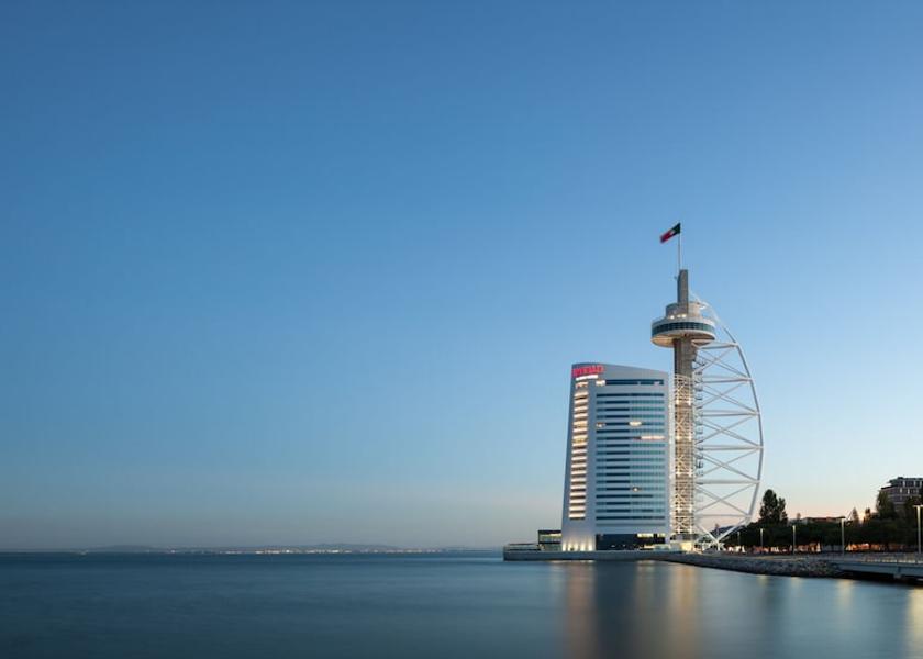  Lisbon Front of property - evening/night