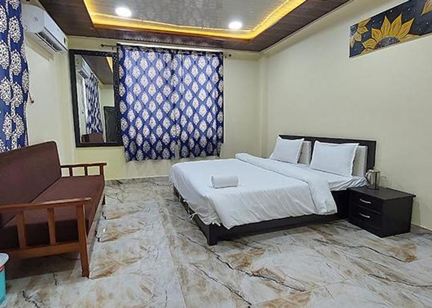 Uttar Pradesh Varanasi Deluxe Room