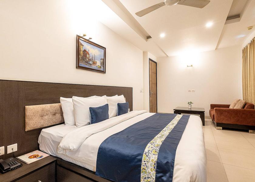 Haryana Gurugram Deluxe Room