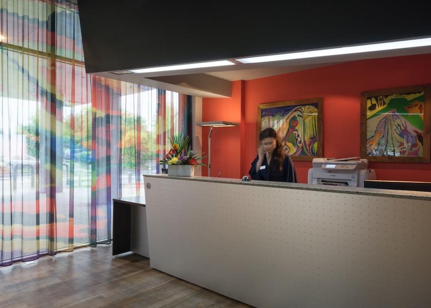 Ile-de-France Torcy Reception