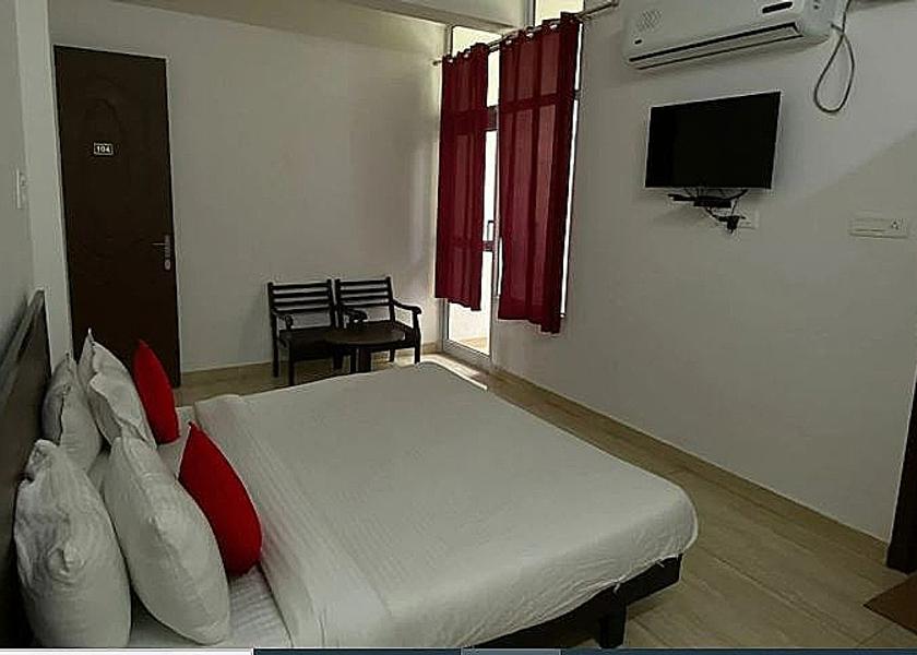Uttarakhand Rishikesh Deluxe Rooms with Balcony