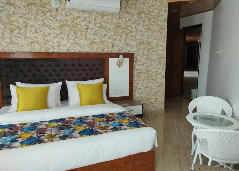 Himachal Pradesh Mandi Super Deluxe Room