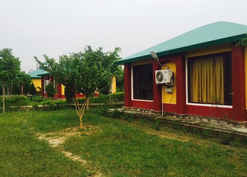 Uttarakhand Ramnagar Hotel Exterior