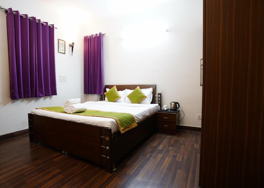 Uttarakhand Bhimtal Deluxe Double Room with Balcony