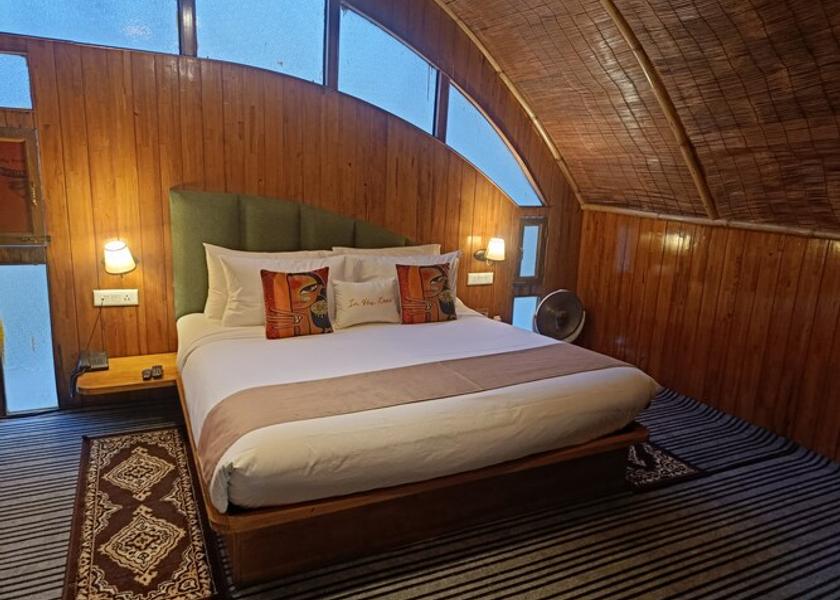 Uttarakhand Lansdowne Connect Room